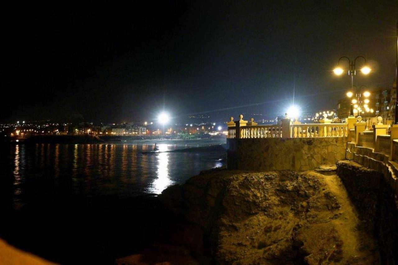 Piso En Primera Linea Con Vistas Directas Al Mar Melenara Exteriör bild